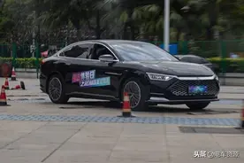 试驾丨颜值有了，实力怎么样？比亚迪汉DM专业场地试驾图片