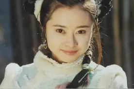 何美钿：曾是体操运动员，饰演“钟灵”成名，至今单身零绯闻图片