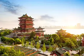 滕王阁、黄鹤楼和岳阳楼哪个是三大名楼之首？是时候该有个结果了图片