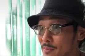 杜德伟娶小24岁娇妻，只比岳母小1岁，今58岁和4岁儿子合影像爷孙图片