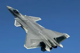 台媒称卫星图显示歼-20开始攻防演练：新型号曝光图片