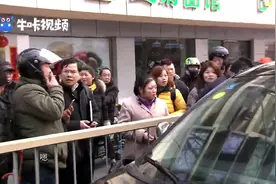 宏琪说交通：老婆上酒吧抓老公，大打出手不说还醉驾上路...视频封面