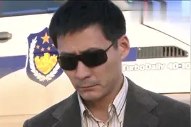 警察来到案发现场，法医太厉害了，一看就了解了基本情况