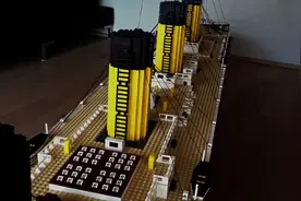 小伙拼3W块积木的泰坦尼克号，太壮观了，让我回忆起了那场电影图片