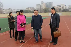 市教育和体育局领导到塘汛小学检查开学工作图片