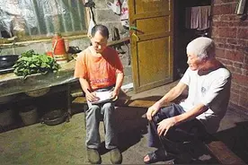 彭水县普子镇石坝子村村支书蹇九林：整合小资金 发展大产业图片