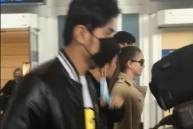 昆凌周杰伦游巴黎 扒昆凌黑历史出道拍不堪影片整容对比照图片