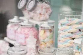 甜品｜婚礼上遇到这样包装的喜糖 只想全部带回家图片