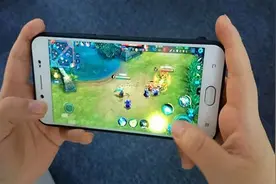 北京6岁小孩沉迷手游 美国教师在线教学助其“戒瘾”图片