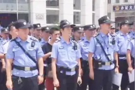 周围如有人满足以下任意3个条件 请拨打110举报他是传销视频封面