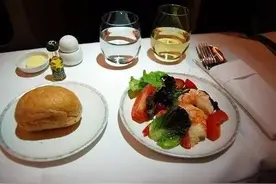 号外！号外！航旅纵横可以「线上选飞机餐」了图片