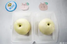 你想知道不用榨汁机就能喝到新鲜梨汁的方法吗？进来看喽~图片