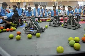南宁市举办小学生机器人竞赛图片