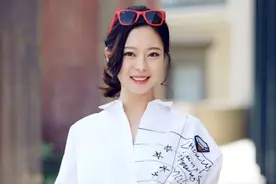 王汀春日写真曝光 简洁时尚元气MAX图片