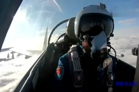 中国空军发布新春宣传片《大国新佩剑 护航新时代》视频封面