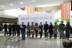 “兰蕙永芳”兖州区第三届女书画家作品展开展图片