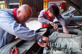 “光头哥”赵明礼从汽修工到“爱心哥”图片