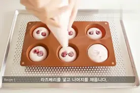 美女教你做韩国慕斯蛋糕——愤怒的小鸟。图片