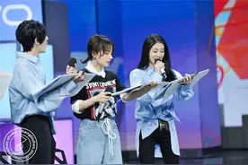 张碧晨做客《快乐大本营》解锁“人比花娇”新姿势图片