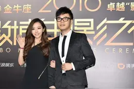 张靓颖王铮亮双双斩获微博影视音乐大奖图片