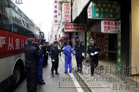 贵州威宁县举行“公捕大会” 律师：违反“两高一部”规定图片