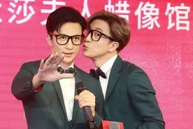 当薛之谦说，我想摸你的头发图片