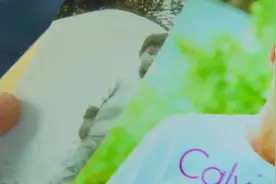 大妈终于找到失散的孩子，这场面太感人了！