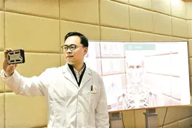 网红“剖哥”：解剖学老师借助新媒体传授知识受热捧图片