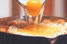 没在深夜泡过面的人，不足以谈人生图片