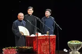 郭德纲手里的折扇，有啥讲究？图片