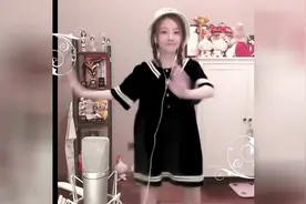 冯提莫 抖音神曲表演《杜拉》舞杜拉杜拉