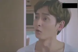 小伙与漂亮美女刚进屋，前女友就尾随跟进来视频封面