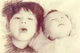 这是我见过的最反常的二胎关系处理方法 却让我最感动！图片