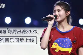 大张伟唱情歌笑疯观众 与鸟叔同台大战骑马舞图片
