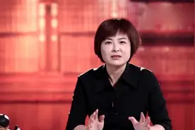 主持人张泉灵老公曝光！没想到是赫赫有名的他难怪张泉灵这么厉害视频封面