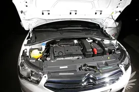 经济舒适两不误 试驾全新爱丽舍2016款图片