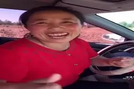 傻大姐学车记图片