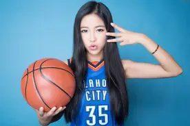 NBA美女记者周玲安 美似赤木晴子图片