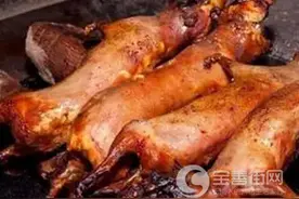 牛粪火锅炸蚂蝗炸蜈蚣这些重口把我看吐了！图片