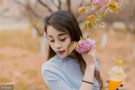 小说：美女出场便收获众人尖叫，她自己却知道一切是假象，真心酸图片