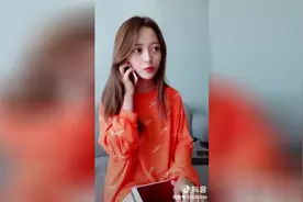 抖音榜：求婚的小哥哥居然被女票的脚熏晕了视频封面