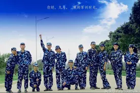 又是一年军训季，你还记得教官长啥样吗？史上最帅教官在这里。图片