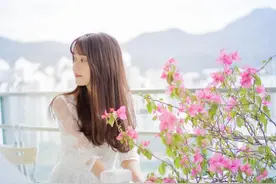 小说：哥哥和邻居姐姐是青梅竹马，两人暗生情愫，局外的她最清楚图片