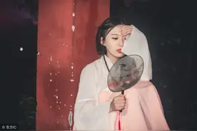 小说：她不小心误食了妹妹的毒药，殊不知，王爷早就在暗中保护她图片
