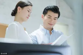 小说：气愤！他们偷我自行车，竟然把自行车的前轮给我卸走了图片