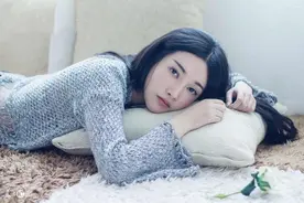 小说：全世界财产和物价贬值一百万倍，他手中百万，成全球首富图片