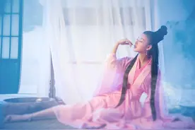 小说：女子被树妖吞噬，关键时刻，千年血狐现身救命图片