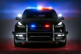 改装费用约30万人民币 特斯拉Model Y警车亮相美国街头图片