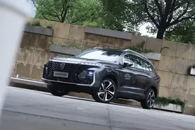 由外而内的改变 全新荣威RX5 MAX变化有多大？图片