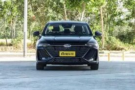 艾瑞泽8 2.0T+8AT、1.6T+8155双版型上市图片